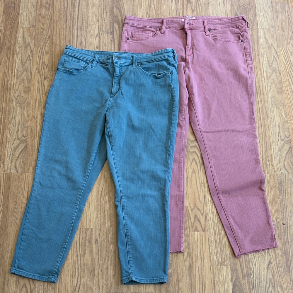 2 Pair Universal Thread Skinny Jeans in Teal and Dusty Rose Size 16 Stretch